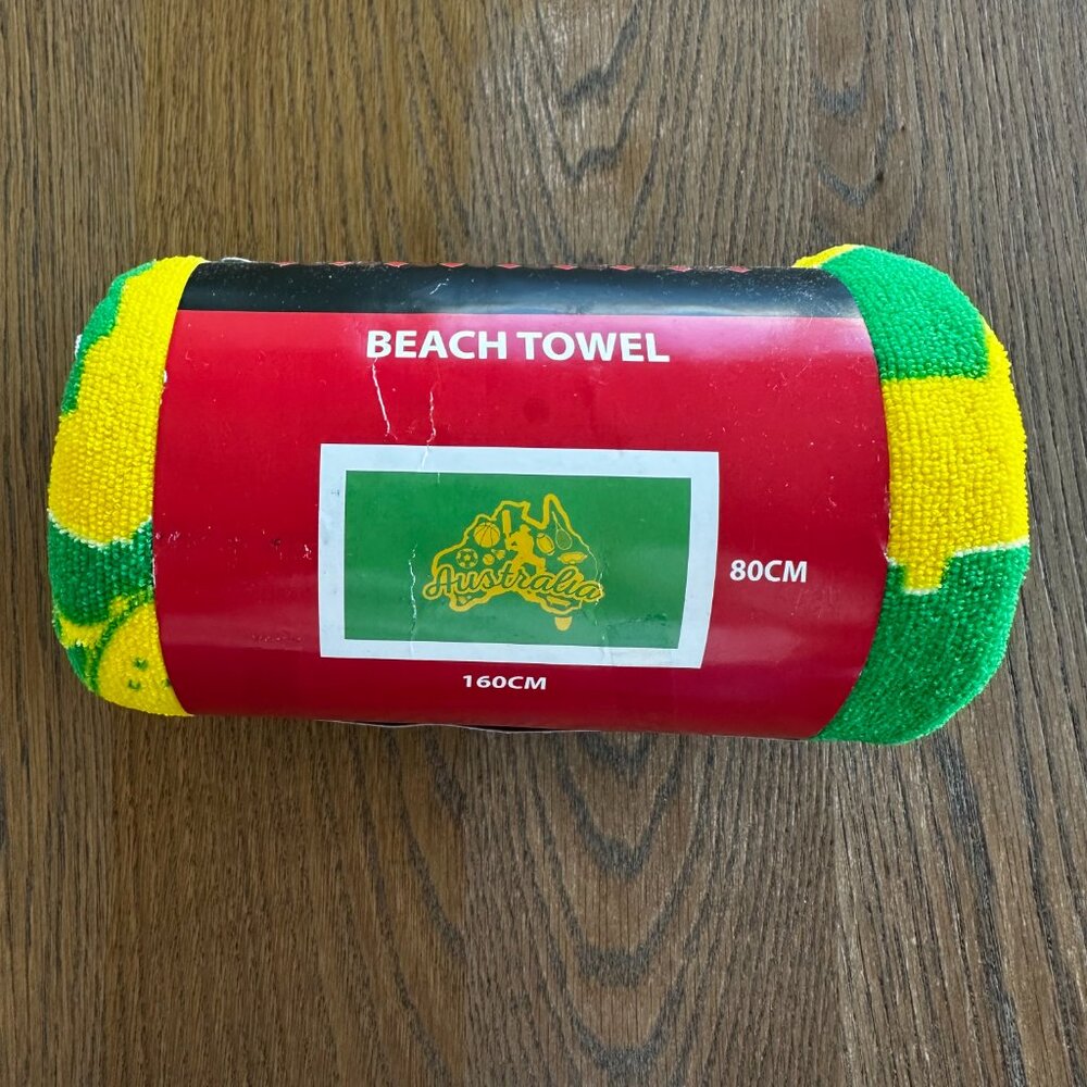 NWT Australia Map Green & Gold Aussie Beach Towel - Picture 2 of 5